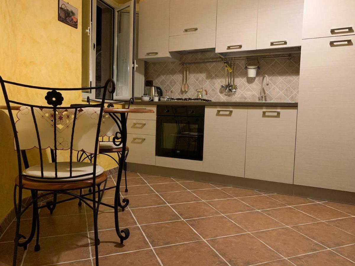 “Il Vicolo” Casa Vacanze Villa Кастелмола Екстериор снимка